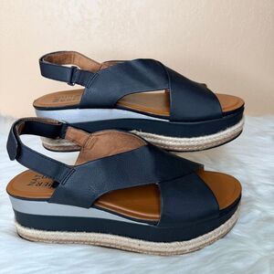 Naturalizer Baya Wedge Sandal Strappy Buckle Black Brown Size 8.5